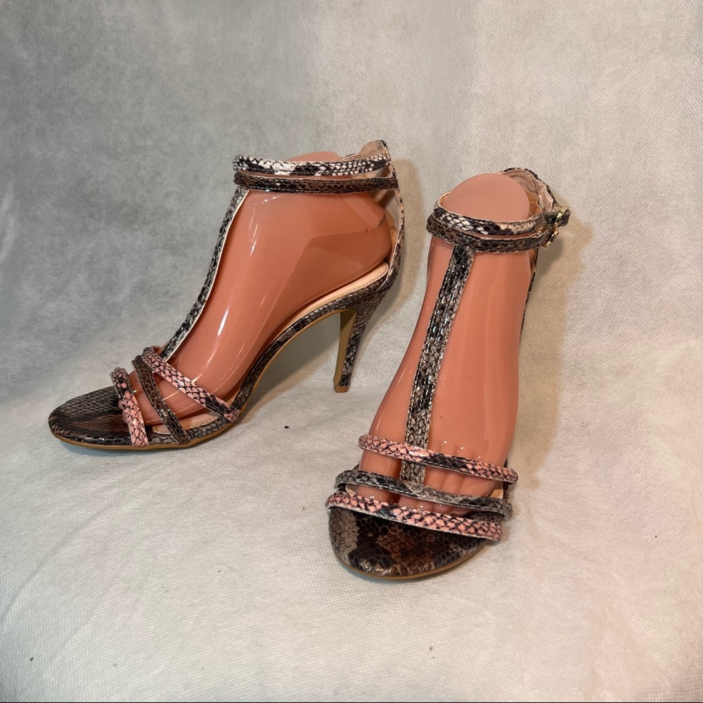 NY&CO pink & gray snake print sandal, size 9, NWOT